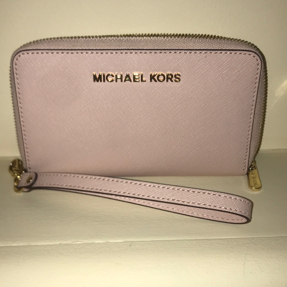 Authentic Michael Kors Wristlet